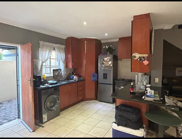 2 BEDROOM PROPERTY TO RENT IN ANNLIN